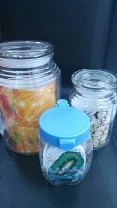 專業(yè)密封，品味之選——沈陽(yáng)心然日雜玻璃茶葉罐廠家直銷